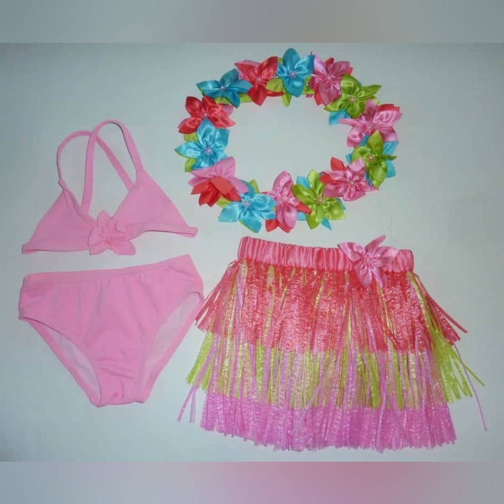BRAND NEW, NEVER WORN Gymboree Island Princess Swimsuit Set - Size: 3-4
